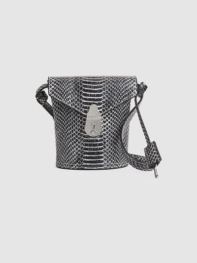 Calvin Klein Táskák & Kiegészítők HU764080 | Calvin Klein Lock Mini Bőr Női Vödörtáska Fekete / Fehé